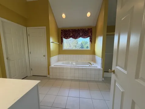 15n805 Pheasant Field Lane Hampshire IL 60140