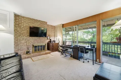 5517 East Lake Drive Lisle IL 60532