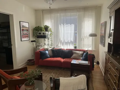2833 West Walnut Street Chicago IL 60612