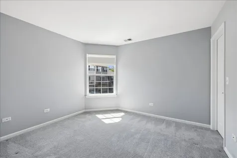 5223 Glenbrook Trail Mchenry IL 60050