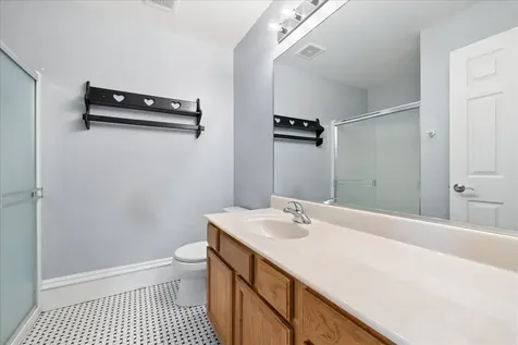 5223 Glenbrook Trail Mchenry IL 60050