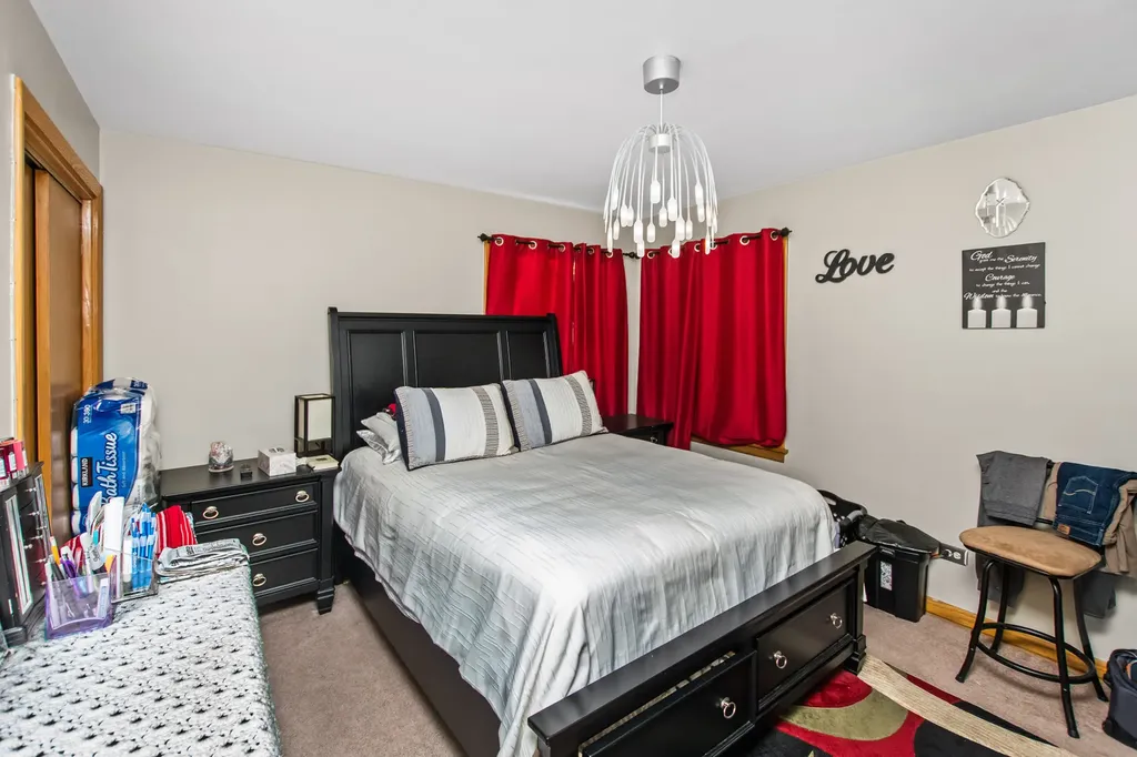 6252 West Irving Park Road Chicago IL 60634