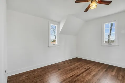 526 West Jackson Street Woodstock IL 60098