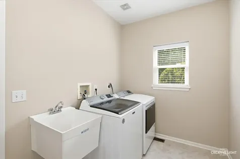 39W431 West Mallory Drive Geneva IL 60134