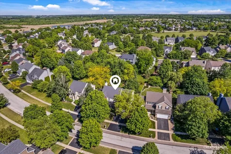 39W431 West Mallory Drive Geneva IL 60134
