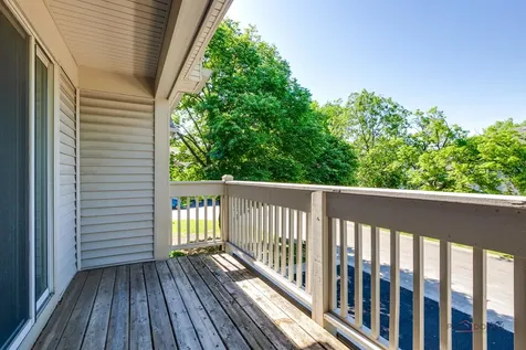 1209 Bradwell Lane Mundelein IL 60060