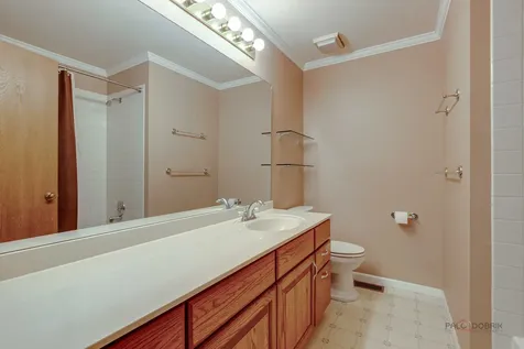 1209 Bradwell Lane Mundelein IL 60060