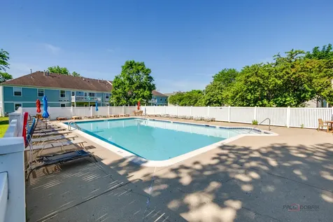 1209 Bradwell Lane Mundelein IL 60060