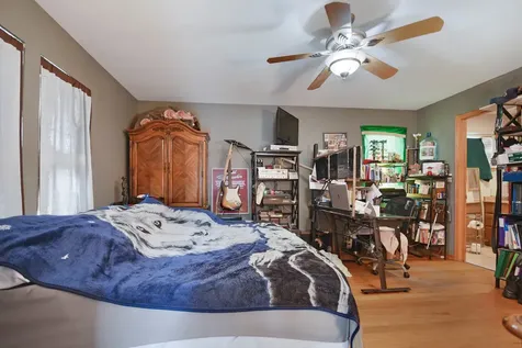 4820 South Lotus Avenue Chicago IL 60638