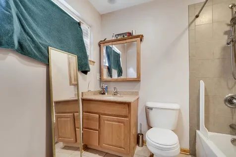 4820 South Lotus Avenue Chicago IL 60638