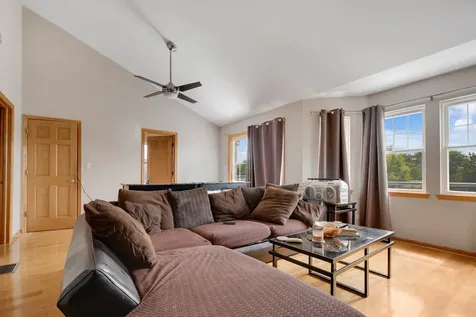 4820 South Lotus Avenue Chicago IL 60638