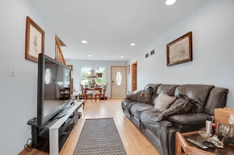 4820 South Lotus Avenue Chicago IL 60638