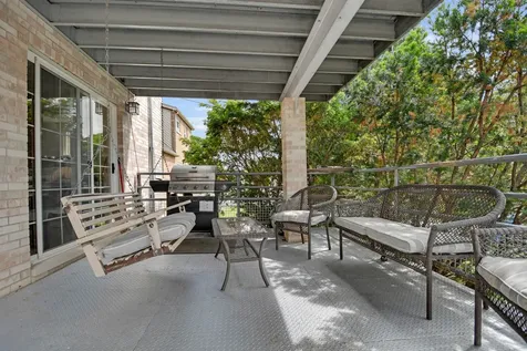 4820 South Lotus Avenue Chicago IL 60638