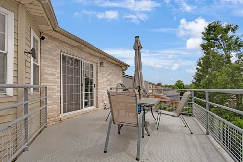 4820 South Lotus Avenue Chicago IL 60638
