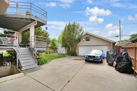 4820 South Lotus Avenue Chicago IL 60638