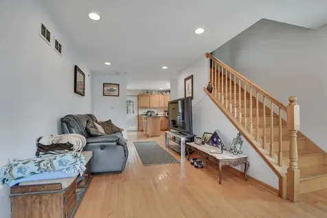 4820 South Lotus Avenue Chicago IL 60638