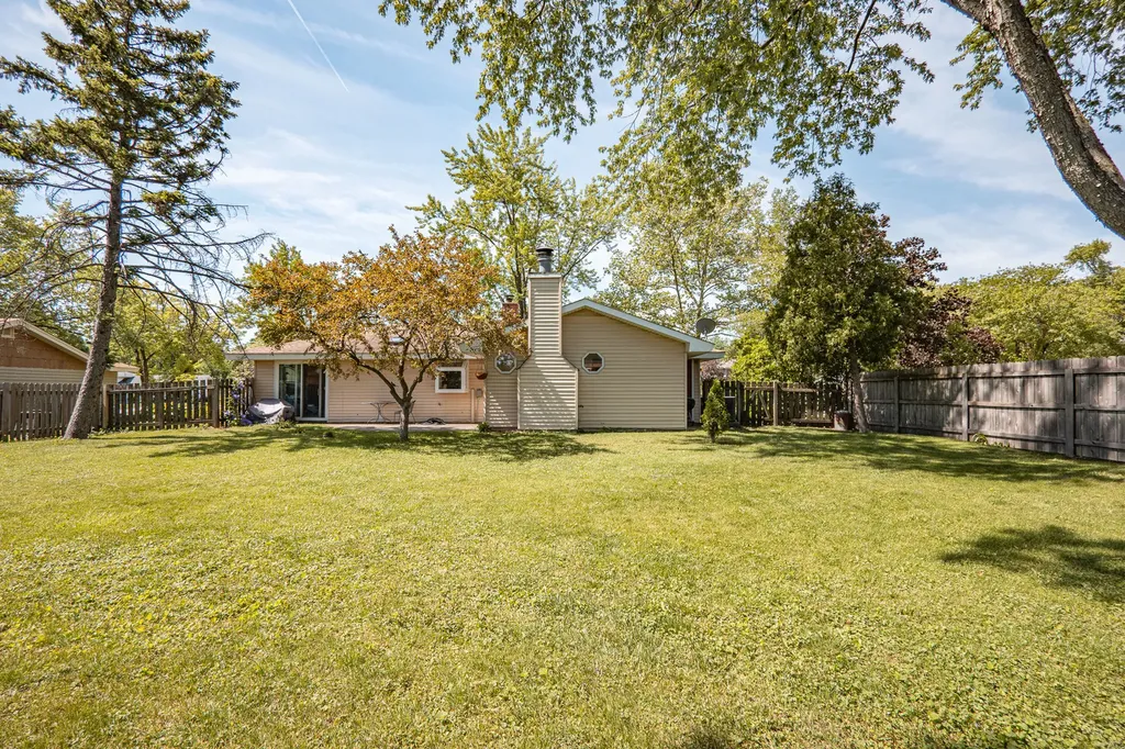 1624 West Weathersfield Way Schaumburg IL 60193
