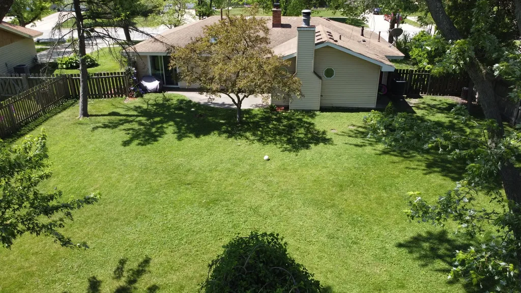 1624 West Weathersfield Way Schaumburg IL 60193