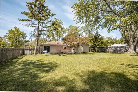 1624 West Weathersfield Way Schaumburg IL 60193