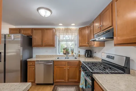 1624 West Weathersfield Way Schaumburg IL 60193