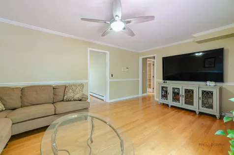 357 Roberts Road Inverness IL 60010