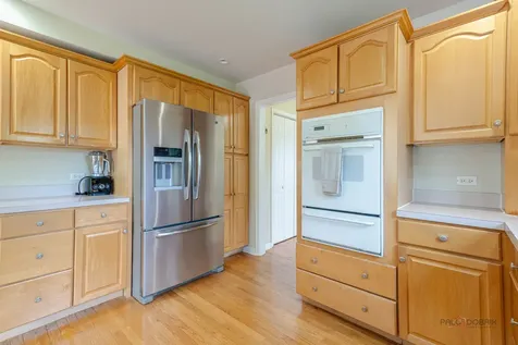 357 Roberts Road Inverness IL 60010