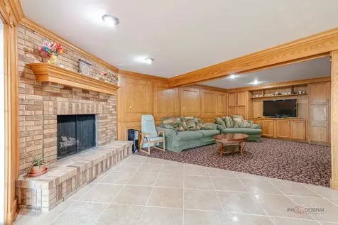 357 Roberts Road Inverness IL 60010