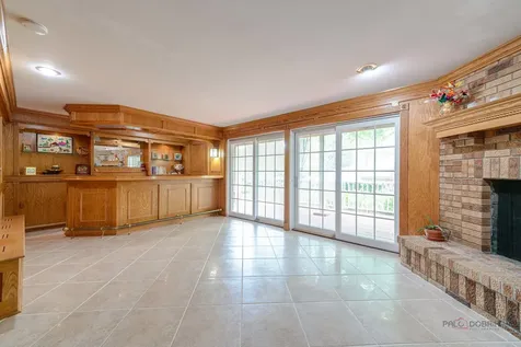 357 Roberts Road Inverness IL 60010