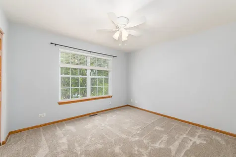 733 Pheasant Trail St. Charles IL 60174