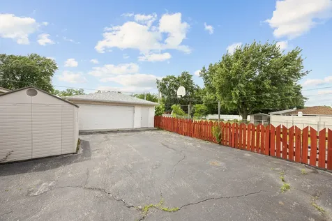 6930 Garden Lane Bridgeview IL 60455