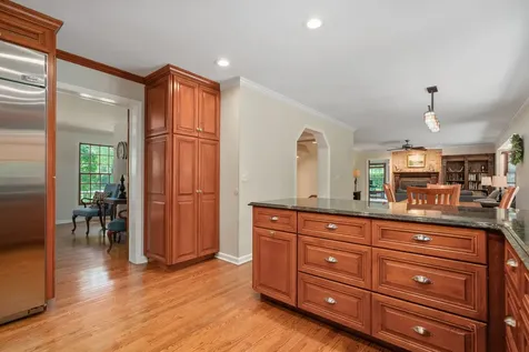 126 Schooner Lane Lake Barrington IL 60010