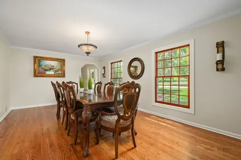 126 Schooner Lane Lake Barrington IL 60010