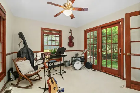 126 Schooner Lane Lake Barrington IL 60010