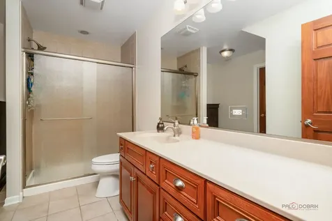 126 Schooner Lane Lake Barrington IL 60010