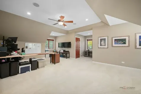 126 Schooner Lane Lake Barrington IL 60010