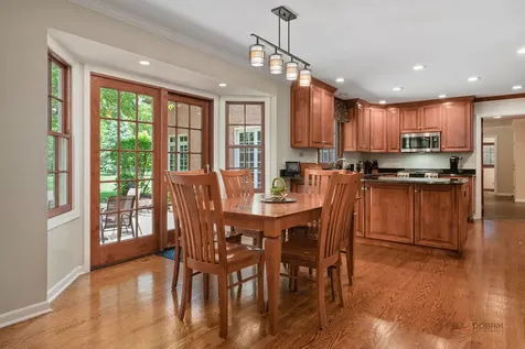 126 Schooner Lane Lake Barrington IL 60010