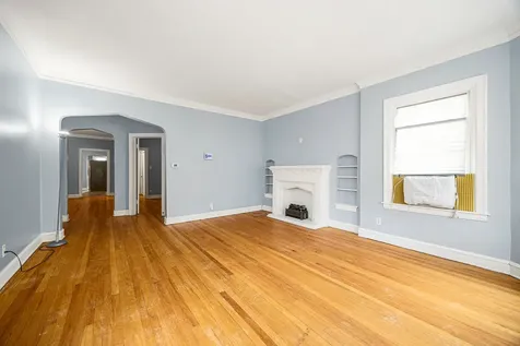 8232 South Marshfield Avenue Chicago IL 60620