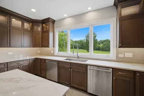 56 Hillburn Lane North Barrington IL 60010