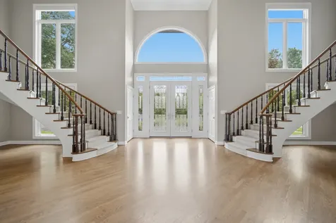 56 Hillburn Lane North Barrington IL 60010