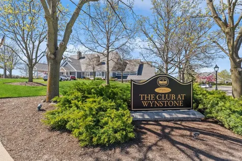 56 Hillburn Lane North Barrington IL 60010