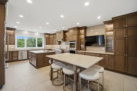 56 Hillburn Lane North Barrington IL 60010