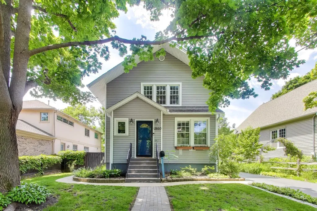 2660 Saint Johns Avenue Highland Park IL 60035