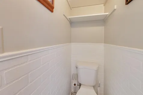 2660 Saint Johns Avenue Highland Park IL 60035