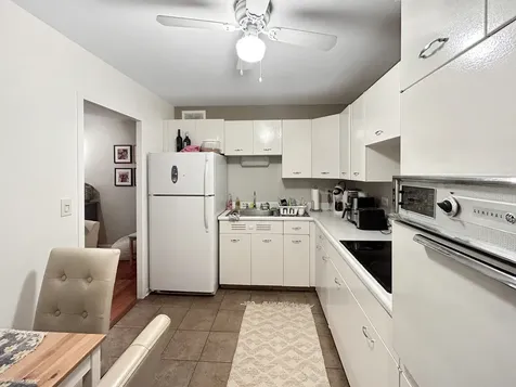 6301 North Sheridan Road Chicago IL 60660
