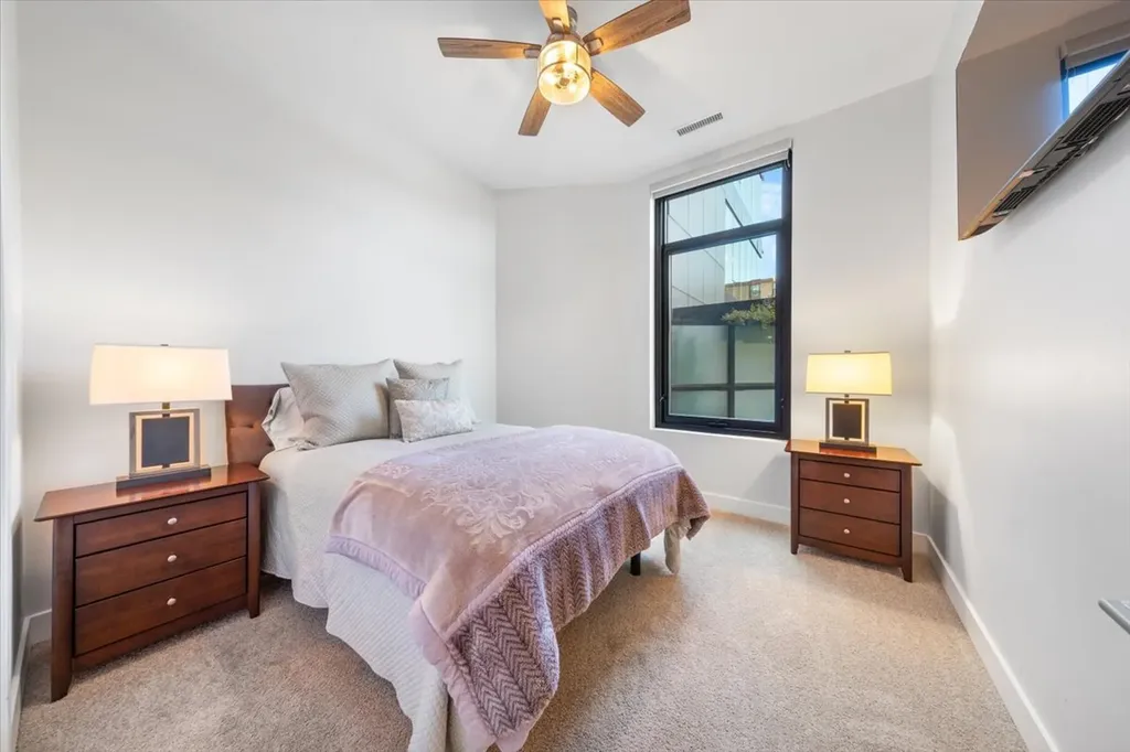 6 North Bishop Street Chicago IL 60607