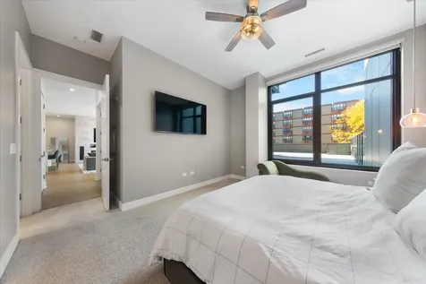 6 North Bishop Street Chicago IL 60607