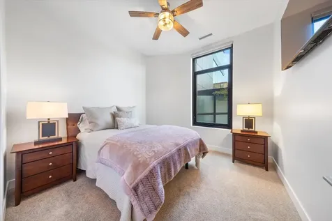 6 North Bishop Street Chicago IL 60607