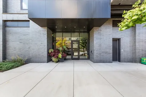 6 North Bishop Street Chicago IL 60607