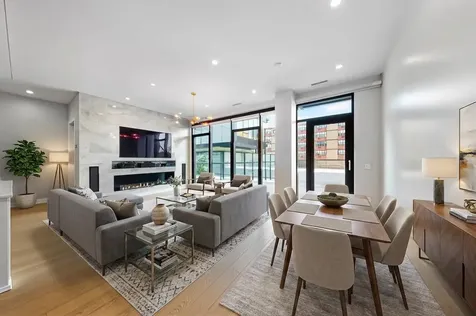 6 North Bishop Street Chicago IL 60607