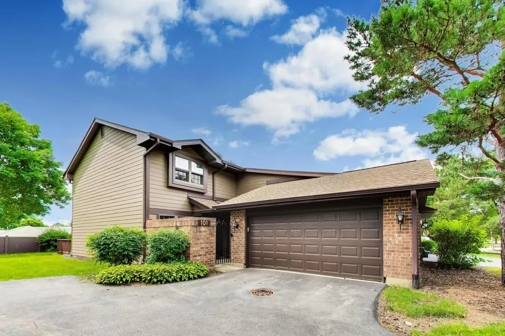 101 Indian Trail Westmont IL 60559